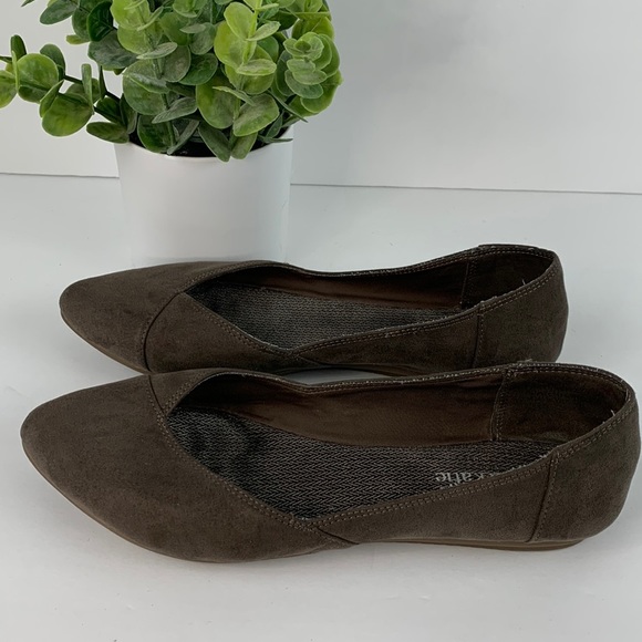 Kelly & Katie brown fabric upper flats size 6 1/2 - Picture 3 of 9